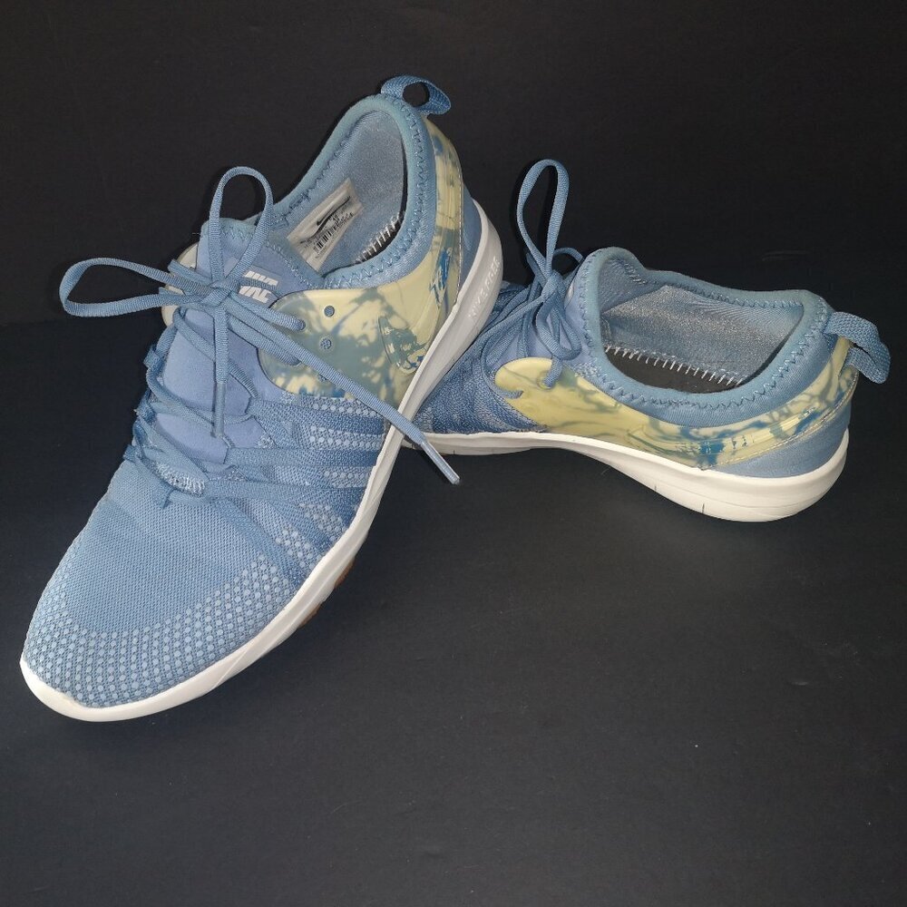 Nike Free TR7 Training Ladies Size 8.5 Glacier Blue Breathable Mesh Sneakers